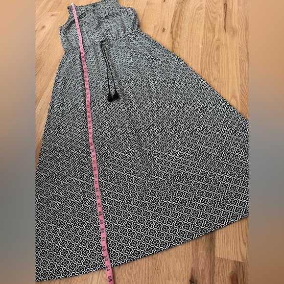 Talbots Maxi Dress Avalon Tiles Jersey Flowy Black White Size Medium - Picture 9 of 11